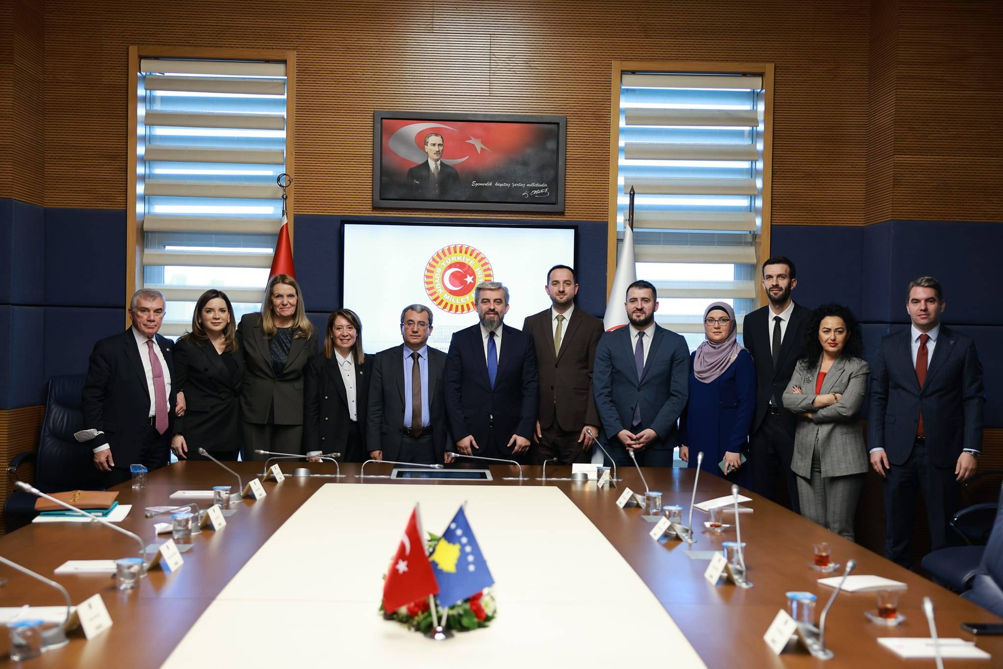 Kosova-Türkiye Dostluk Grubu TBMM Başkanı Mustafa Şentop İle Görüştü