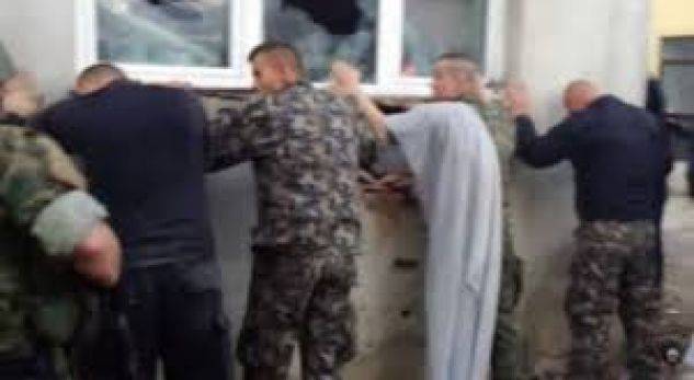 Kumanova'da Tutuklanan 21 Kişi Terör Bağlantılı Faaliyetlerden Sorgulanıyor