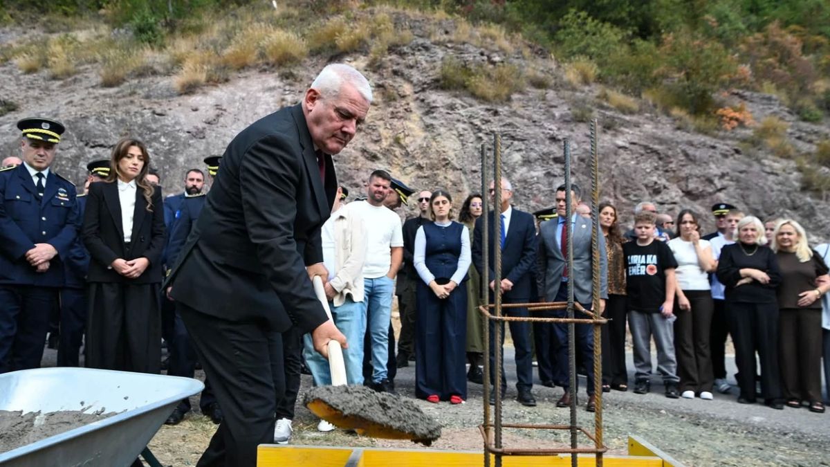 Banjska’da Kosova Kahramanı Afrim Bunjaku İçin Anıtın Temeli Atıldı