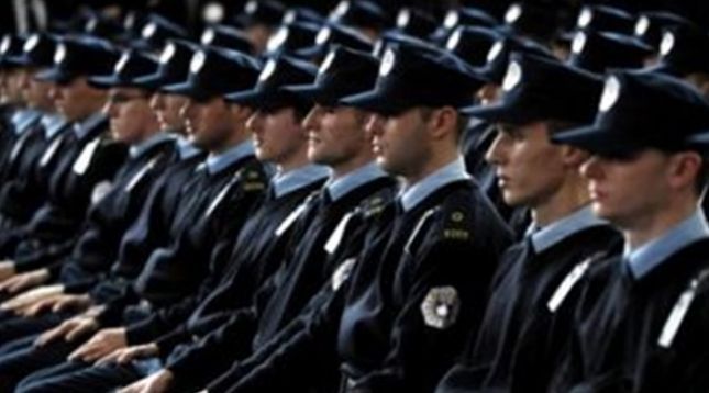 Kosova Polisi'ne Bugün 19 Binbaşı ve 64 Yüzbaşı Dahil Oldu