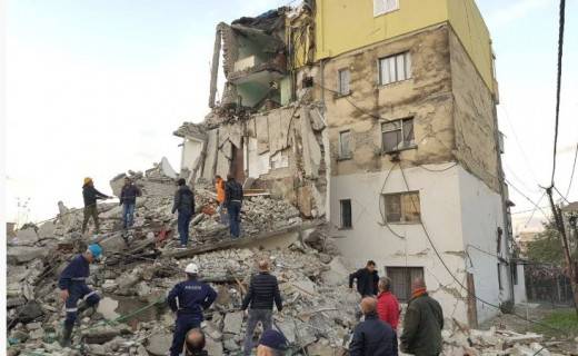 Arnavutluk’ta Ölü Sayısı 50’ye Ulaştı