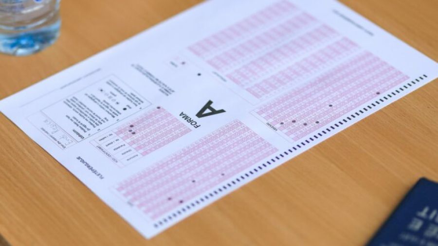 Olgunluk Sınavı'nda Öğrenciler Tarihte Parladı, Kimyada Başarısız Oldu