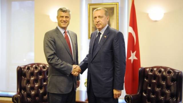 Thaçi, Erdoğan'dan Tutuklu AKİ Yetkililerin Serbest Bırakılmasını İstemek Zorunda Kaldı
