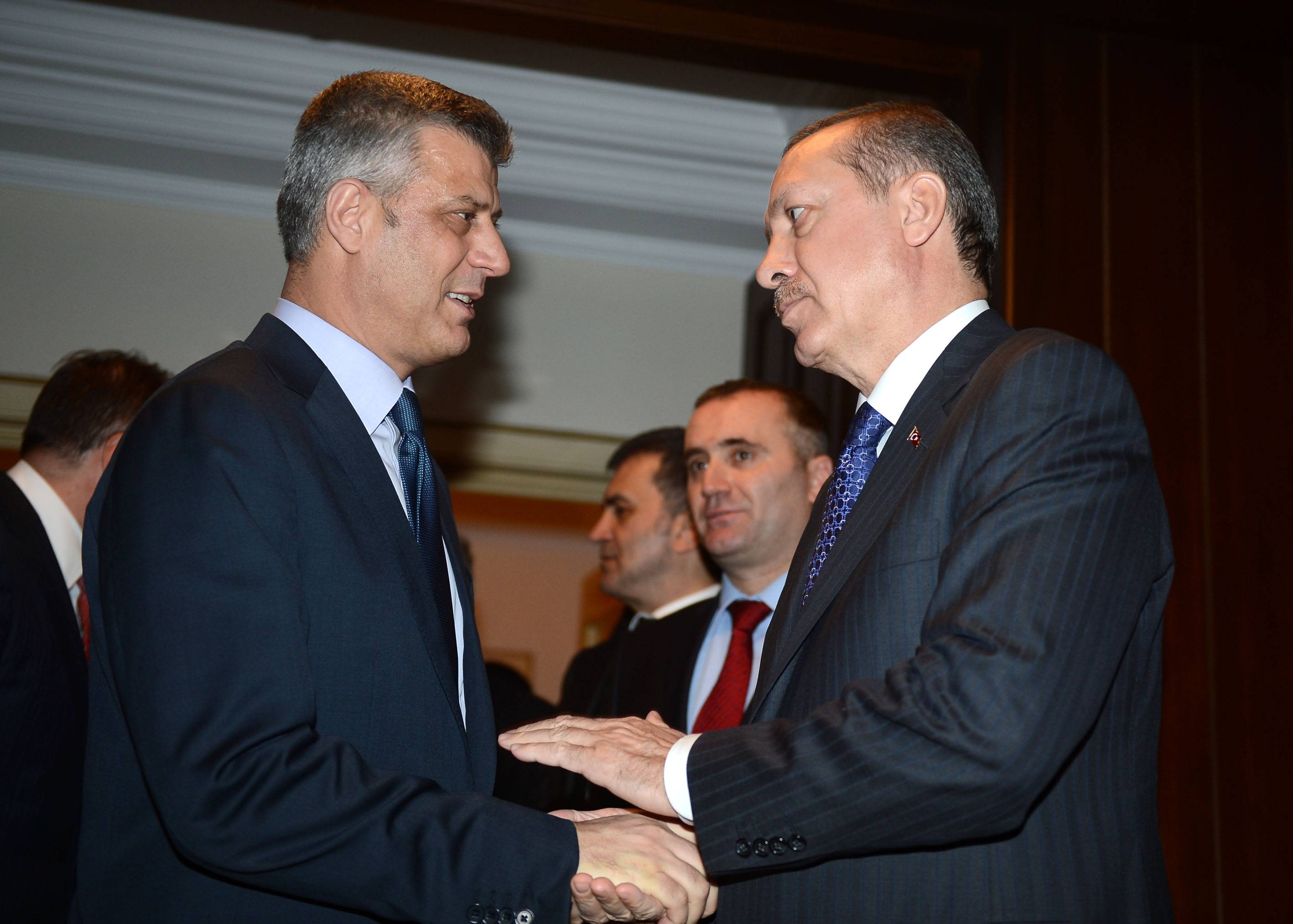 Thaçi, Resmi Ziyaret için Türkiye'ye  Gitti
