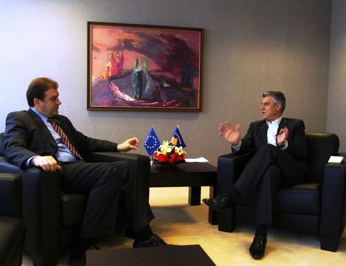 Thaçi Arnavut-Amerikan Konseyi Müdürü Mustafaj'ı Kabul Etti