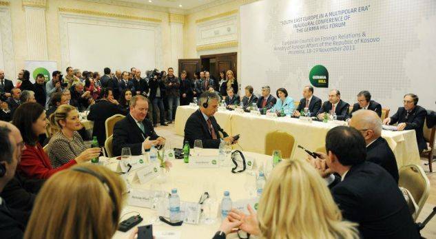 Thaçi, AB-ye Uyarılarda Bulundu