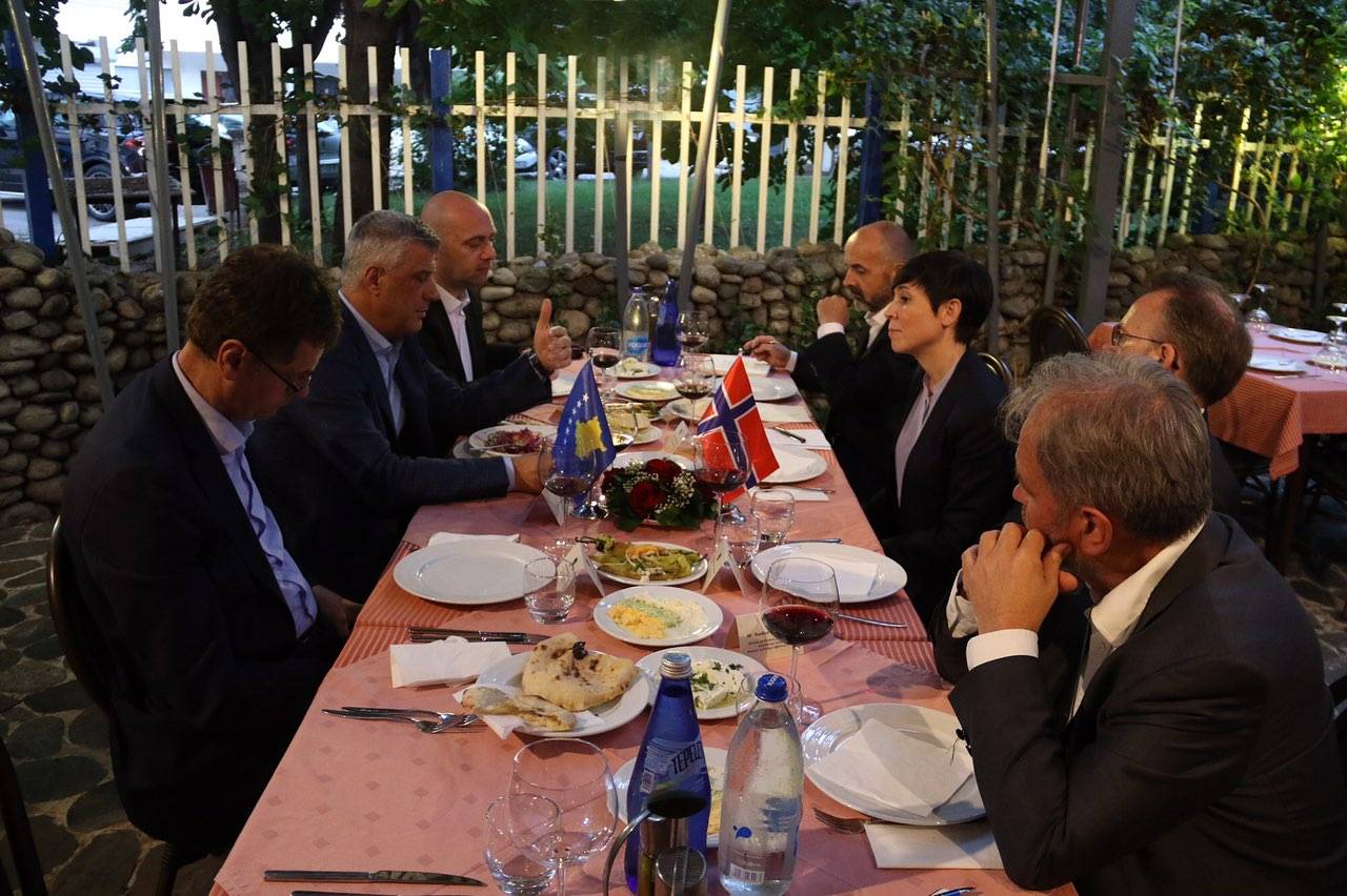 Diyalog Şart Koşmadan Tekrar Başlamalıdır