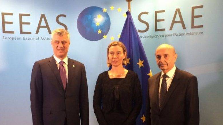Brüksel'de Thaçi ve Mustafa'nın Mogherini ile Görüşmesi Başladı