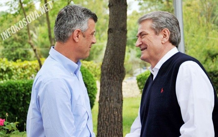 Thaçi ve Berisha İnternet Hattının Açılışını Yapıyor
