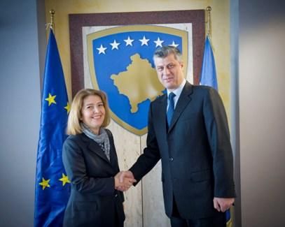 Thaçi  Liderler Zirvesine Davet Aldı
