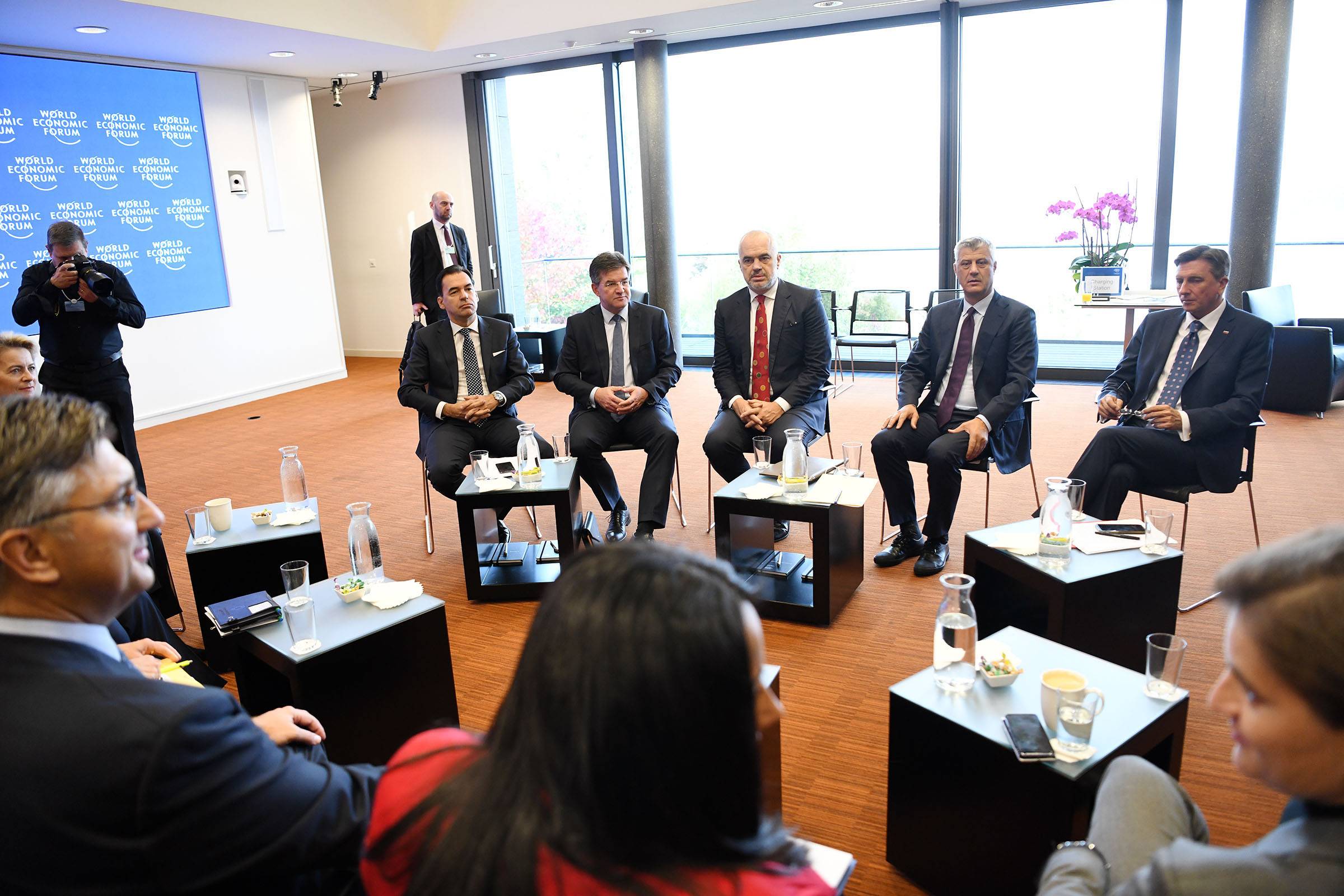 Thaçi: Siyasi İstikrar Ekonomi Kalkınma İçin Ön Şart