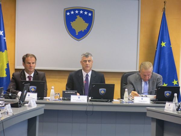 Thaçi, Kuzeyde Tekrarlanacak Seçimlere Yoğun Katılım Bekliyor