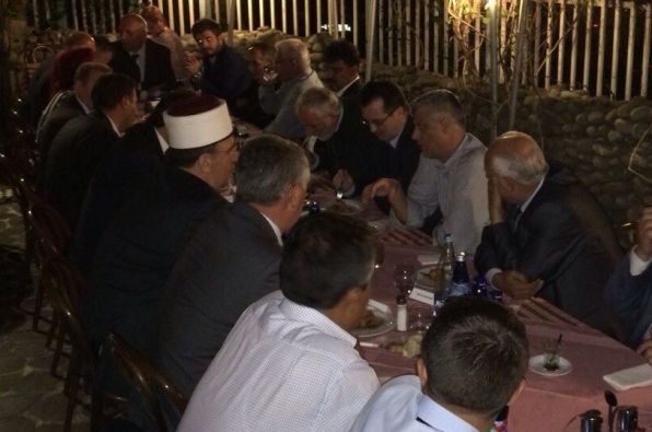 Thaçi, İslam Birliği ve Topluluklara İftar Verdi