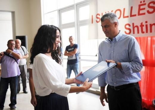 Thaçi: Ocak'ta Öğretmenlere 25% Zam