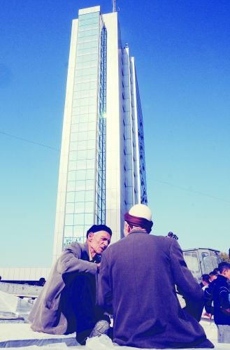 Toplumsal Huzursuzluk Hashim Thaçi'yi Devirebilir