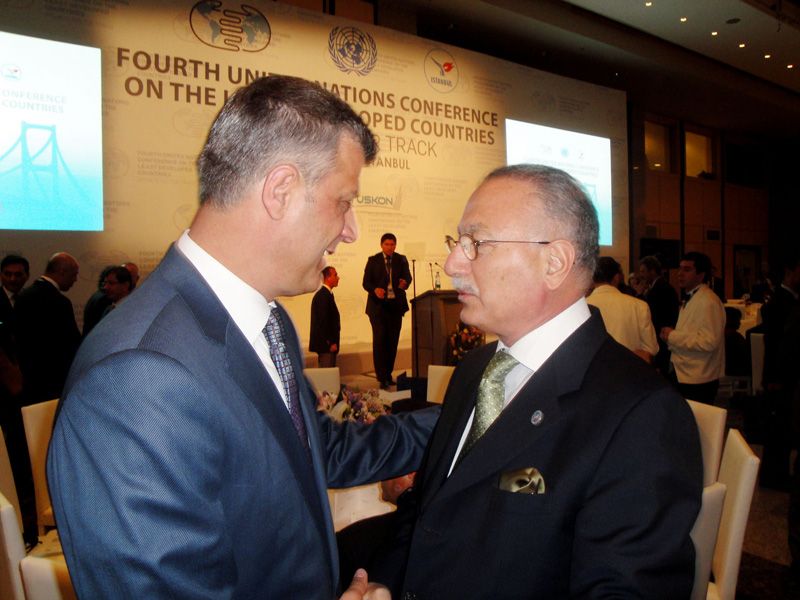 Thaçi İstanbul'da Çok Sayıda Liderle Görüştü