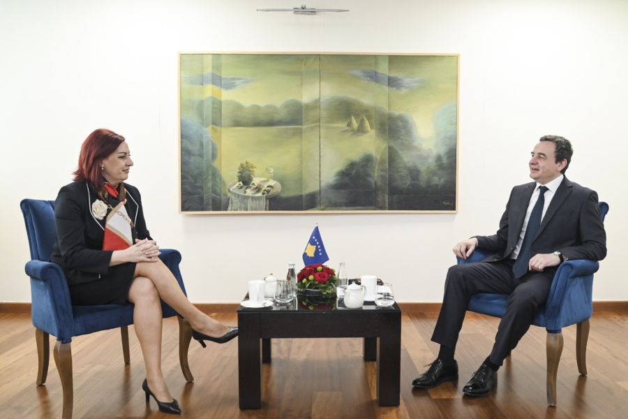 Kurti, Yeni Hükümet İçin Topluluklar Partileriyle Görüşmelerine Başladı