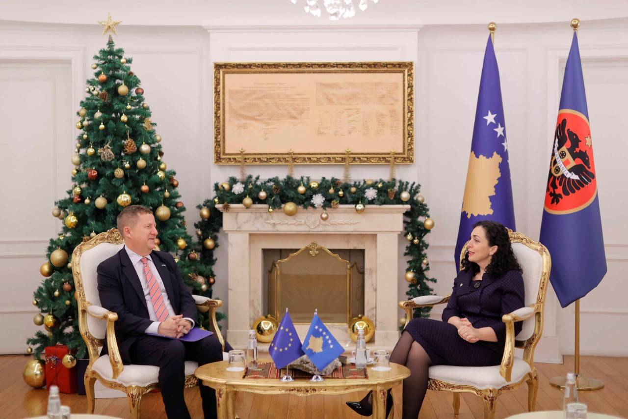 Osmani, AB Kosova Ofisi Şefi Szunyog ile Görüştü