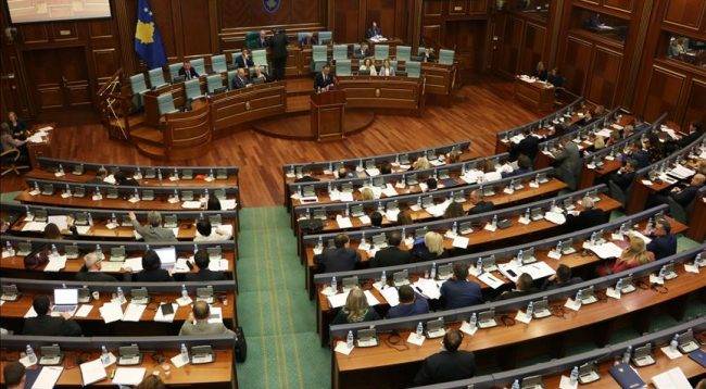 Meclis Oturumu Başlar Başlamaz Ara Verildi