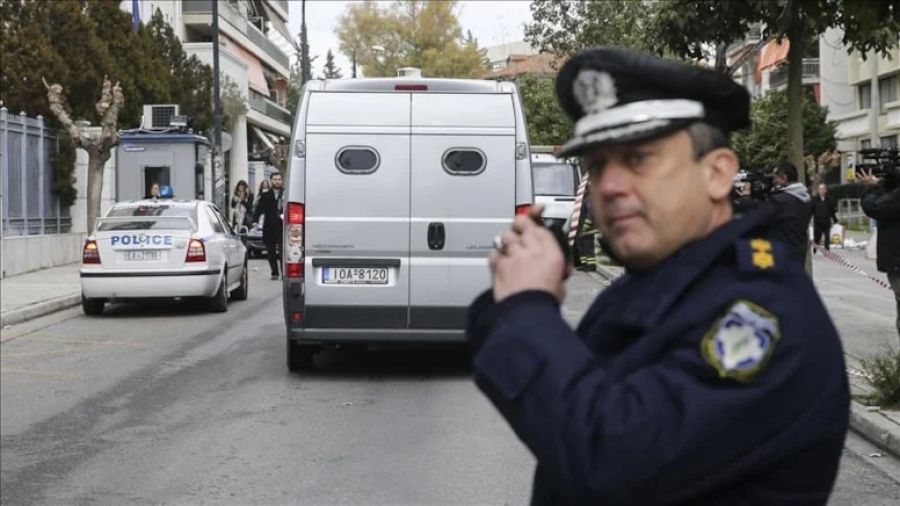 Türk mafyası Atina'da, Yunan ajanlarına kurşun yağdırdı