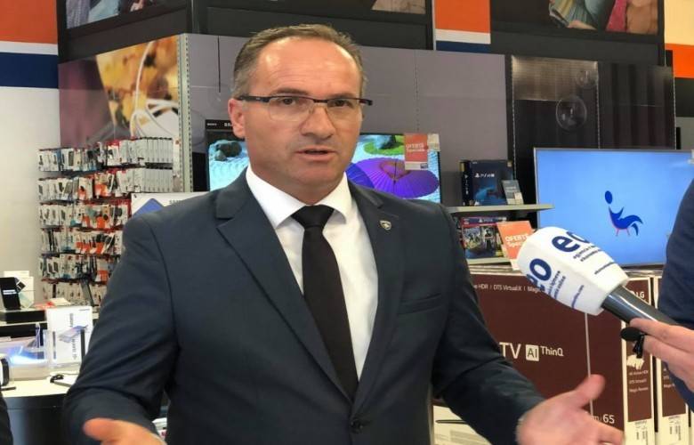 Havuz ve Düğünlere İzin Veriliyor