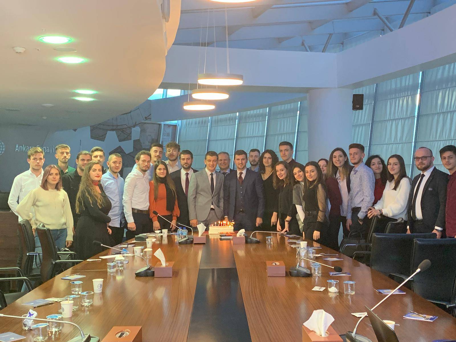 Türkiye 'de Okuyan Kosovalı Öğrenciler Birliği Yeni Yönetimini Belirledi