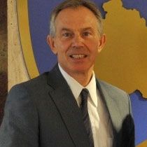 Tony Blair Kosova Ziyaretine Devam Ediyor