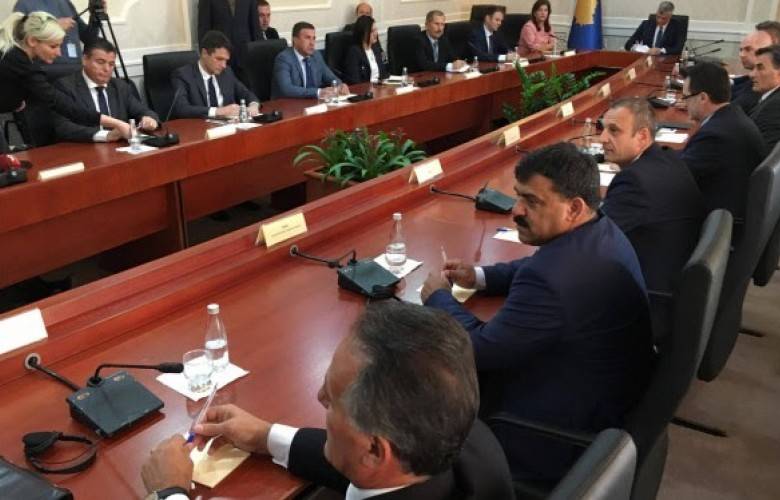Cumhurbaşkanı ile Toplantıya LDK Katılmadı