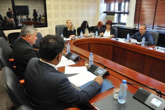 Topluluklar Eğitim Haklarını Talep Ediyorlar