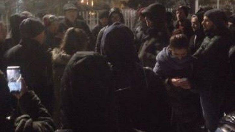 Hükümet Binası Önünde Tren Protestosu