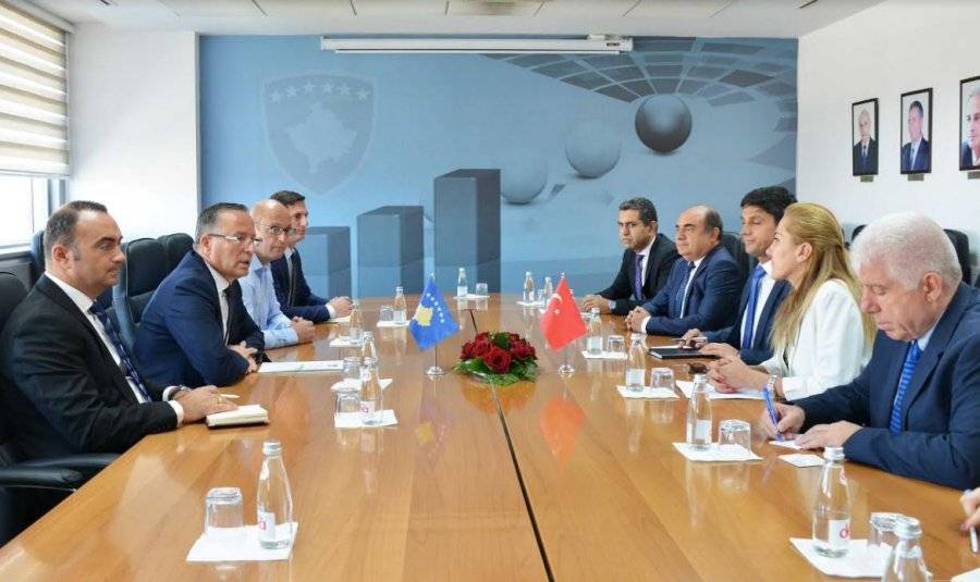 Türk İş Adamları  Kosova’da Yatırım İmkanlarından Bilgilendirildi