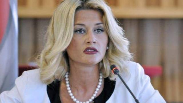 Mimoza'yı Öldürmek İsteyen Tropojalı