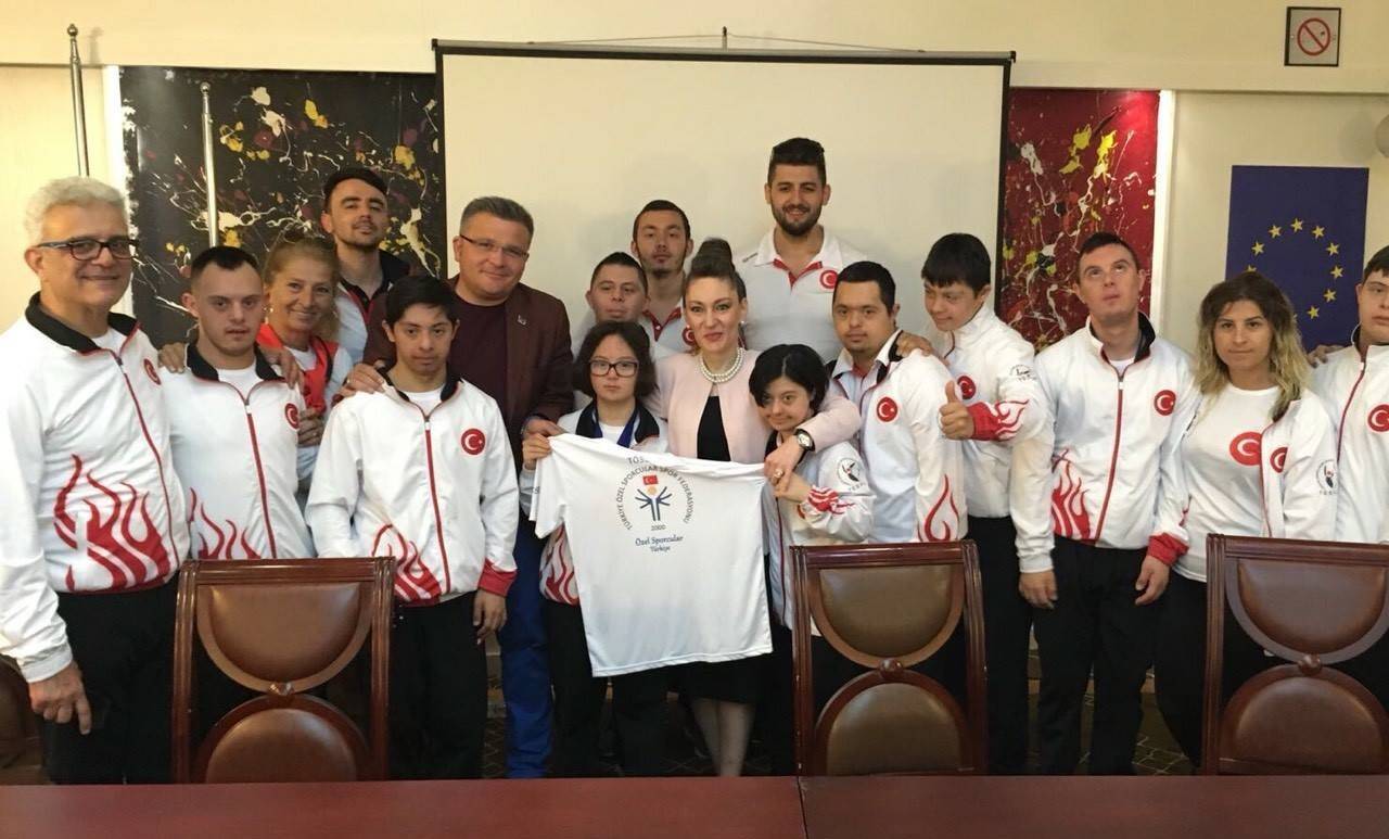 Türkiye Özel Sporcuları Kosova’da 6 Madalya Kazandı