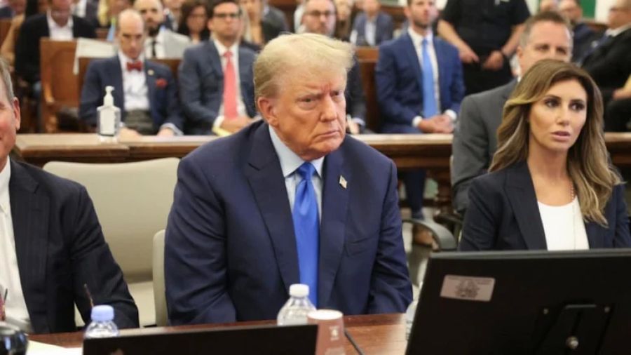 20 federal savcı harekete geçti: Trump'a dava açıldı