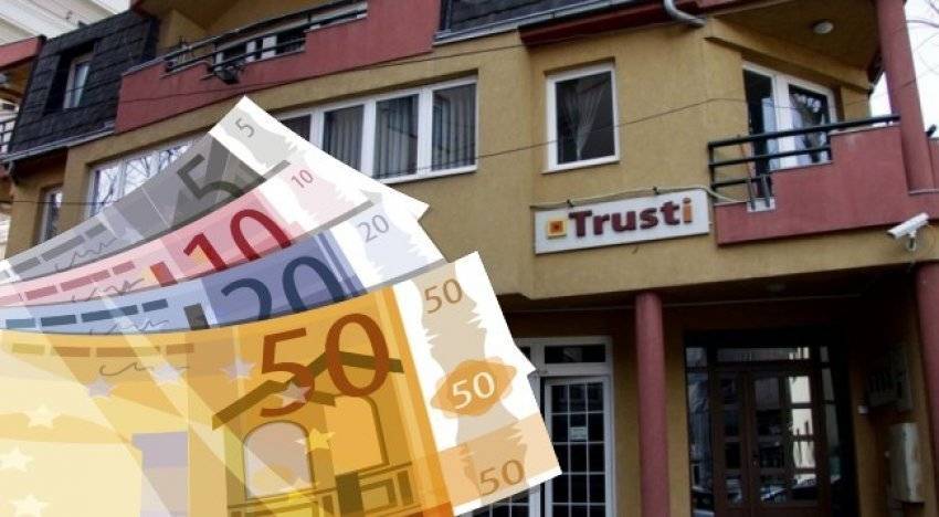 Trust’tan Tasarrufların Geri Çekilmesi Kampanyasında 15 Binin Üzerinde İmza Toplandı