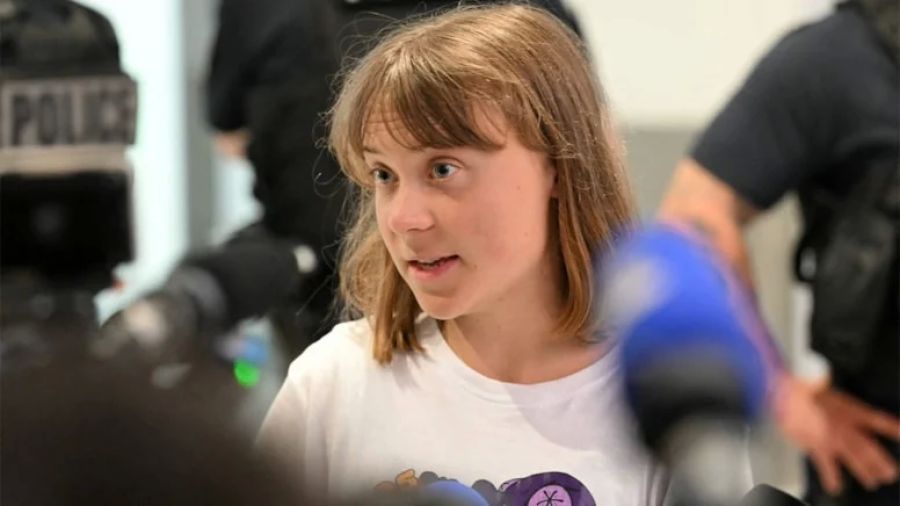 Thunberg’i de taşıyan insani yardım filosu Gazze'ye gidiyor