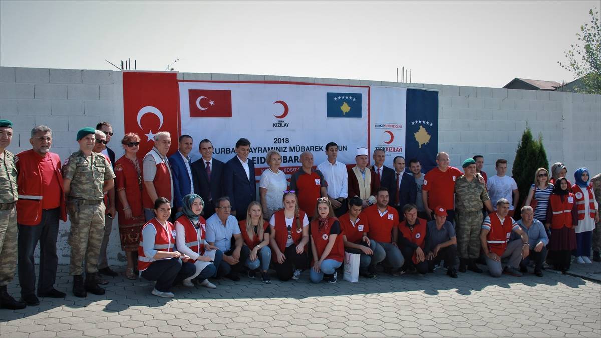 Türk Kızılayından Kosova'da Kurban Bağışı