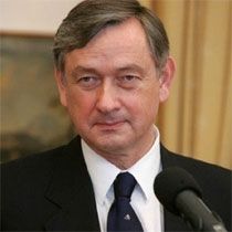 Türk: Görüşmelerin Konusu Kosovalı Sırplar Olmalı