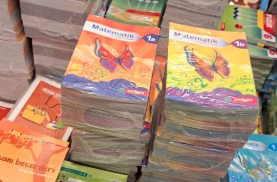 Yeni Eğitim Yılı Yaklaşırken Aileler Kitap Desteği Başvurularını Bekliyor