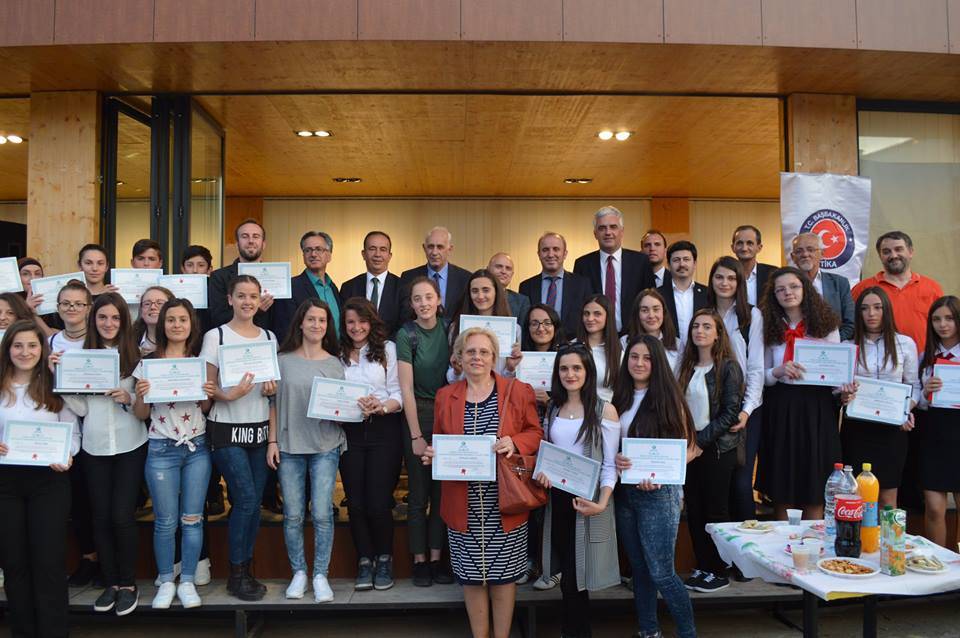 Türkçe Kursunu Tamamlayan 38 Kişiye Sertifika Verildi