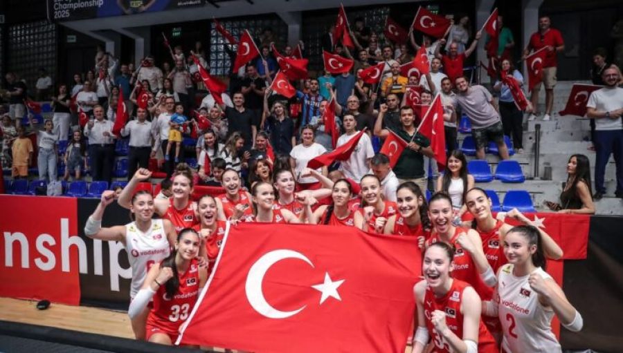 Priştine’de, Türkiye  U16 Kız Milli Takımı Yınanistan’ı Mağlup Etti