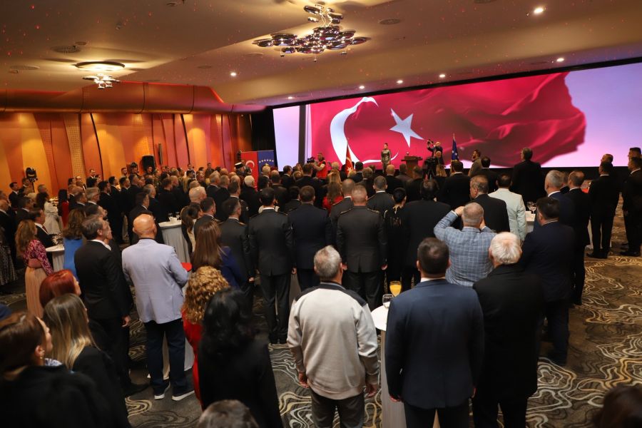 Cumhuriyet Bayramı, Priştine'de Görkemli Resepsiyonla Kutlandı