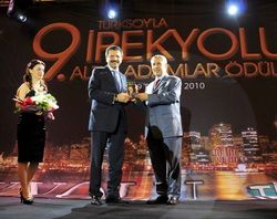 Yağcılar'a Türk Dünyası Hizmet Ödülü