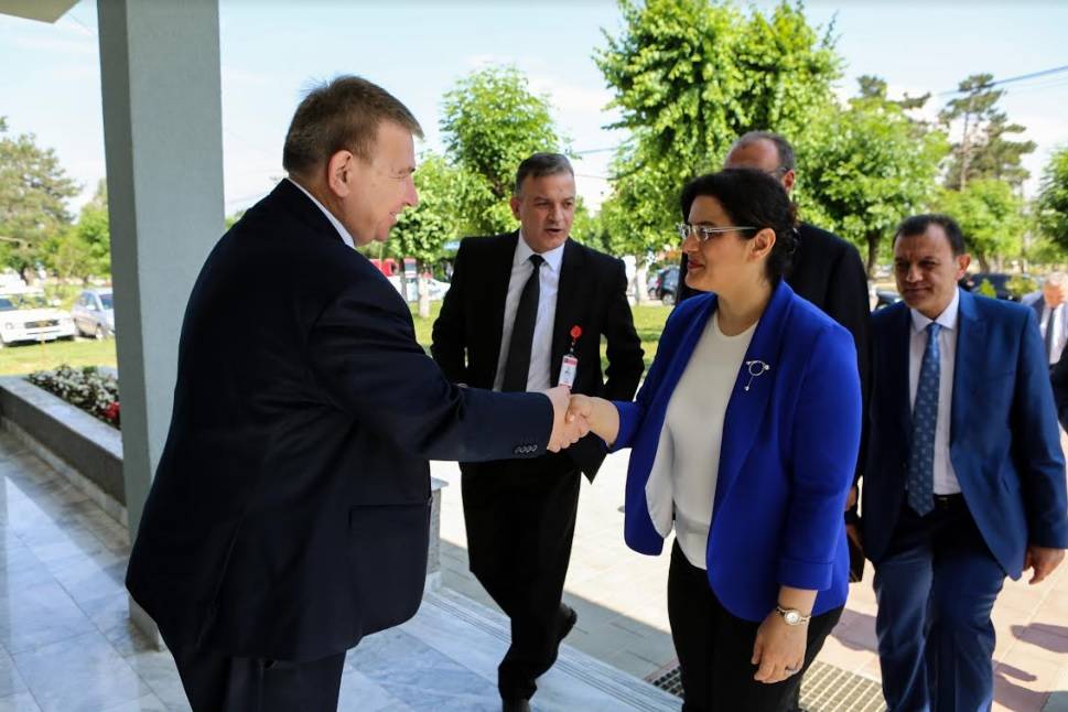 Türkiye Sağlık Bakanı Yardımcısı  Klinikler Merkezini Ziyaret Etti