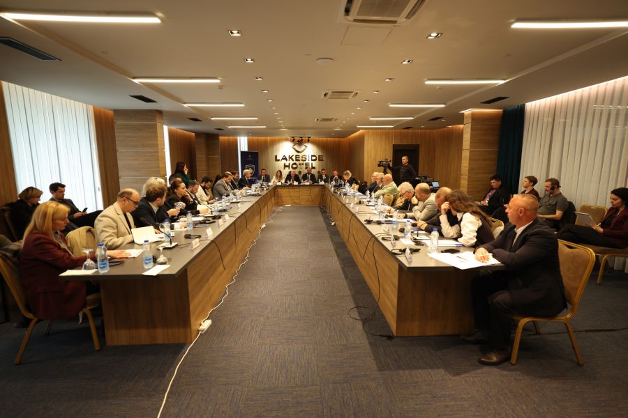 Türk Toplumunun Sorunları Forumda Masaya Yatırıldı