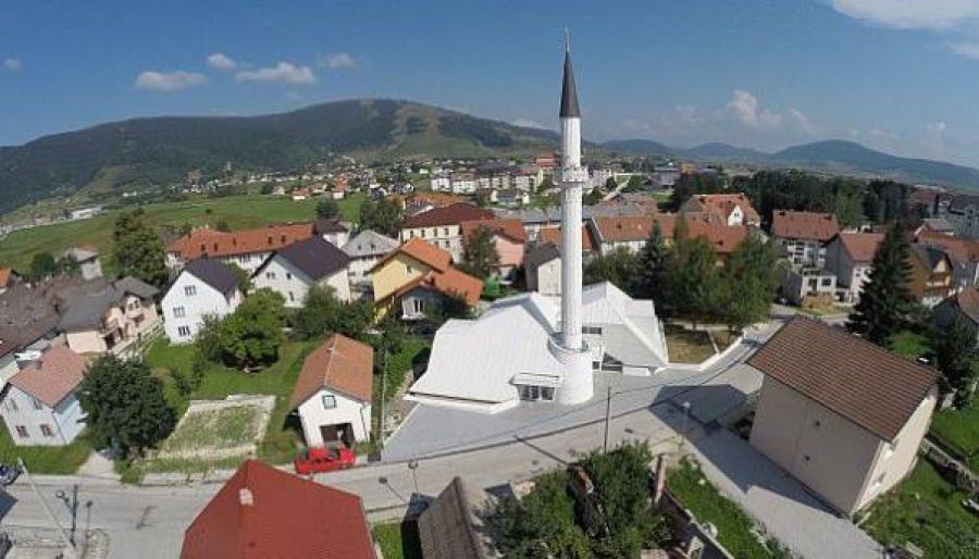 Zenica Müftüsü: İmama saldırı tüm Boşnaklara saldırıdır