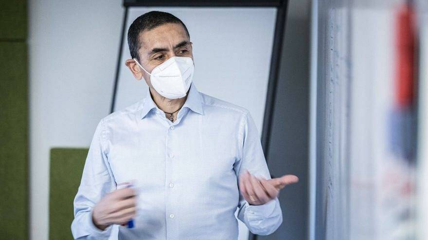 Uğur Şahin’den üçüncü doz aşı açıklaması: Aşının etkisi azalıyor ama…