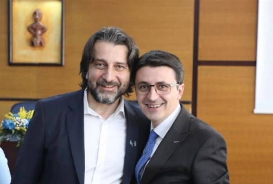LDK’nın Priştine Meclis Üyesi İstifa Etti