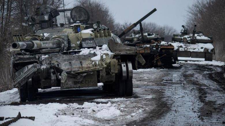 Putin’in birlikleri Kiev’e ilerliyor: Birkaç kilometre uzaktalar