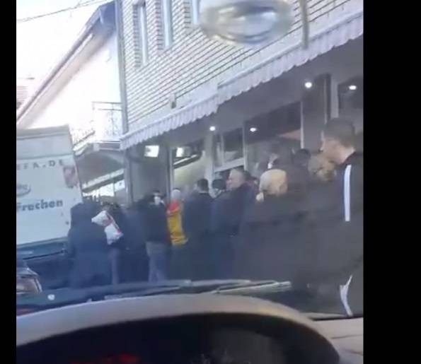 Hükümet’in Yeterince Olduğunu Söylemesine Rağmen Un Piyasada Hala Yok
